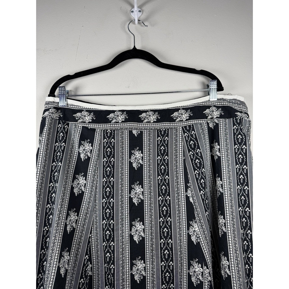 Baranda Size 16‎ Black White Floral Lined Lace Trim Midi Skirt Office Career